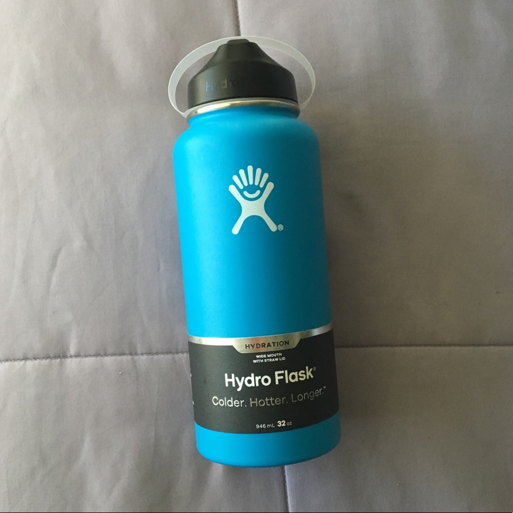 NEW WITH TAGS Hydroflask 32 oz blue straw lid